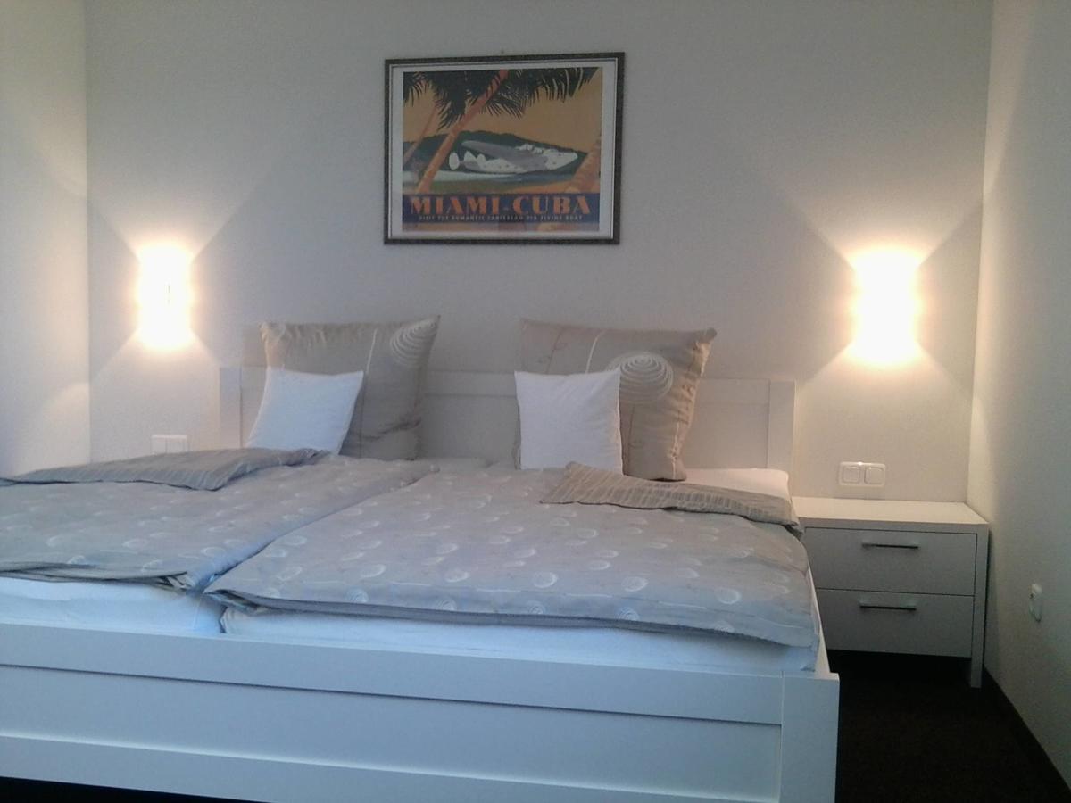 Flugplatzrestaurant Wallmuhle Hotel Atting Buitenkant foto