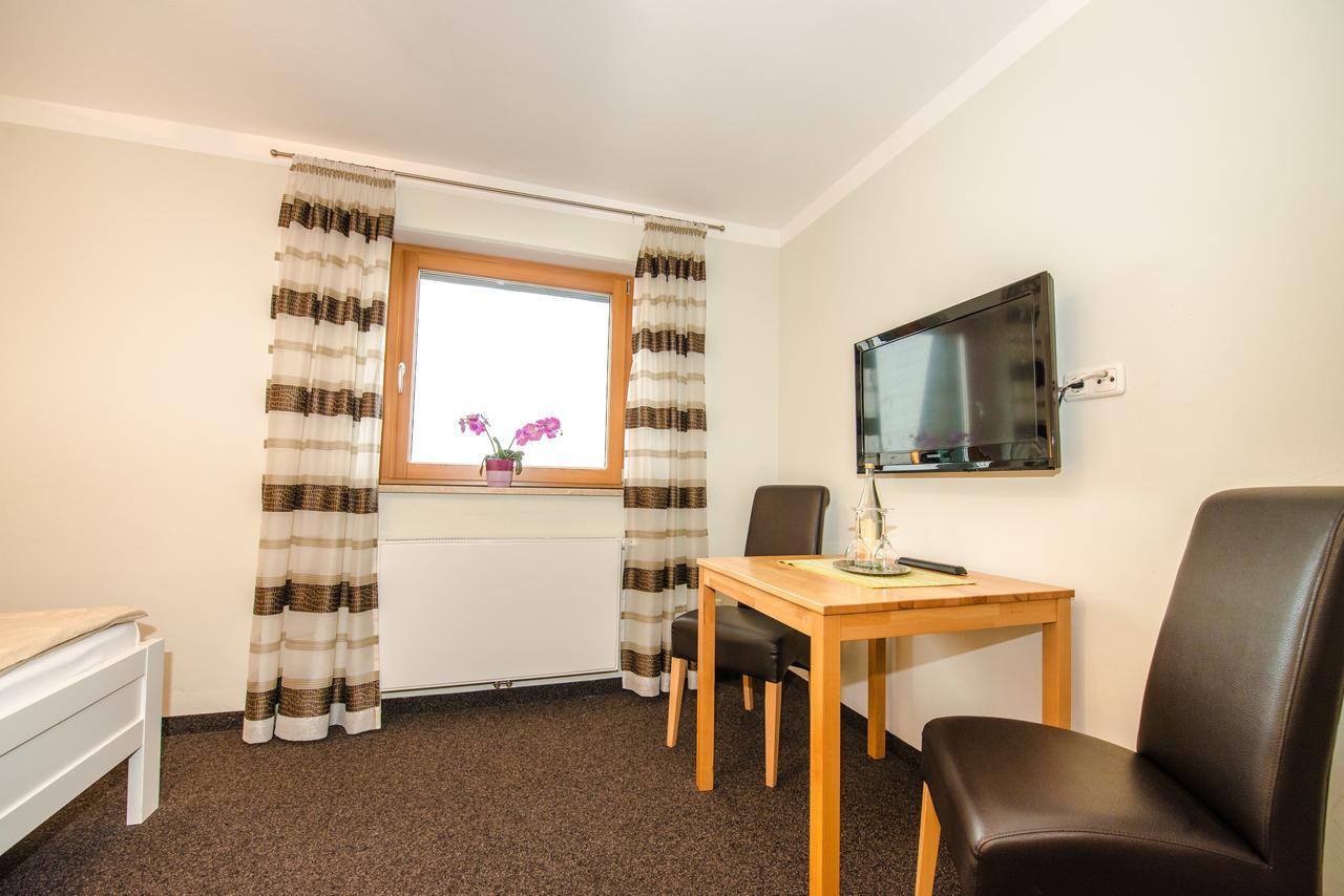 Flugplatzrestaurant Wallmuhle Hotel Atting Buitenkant foto